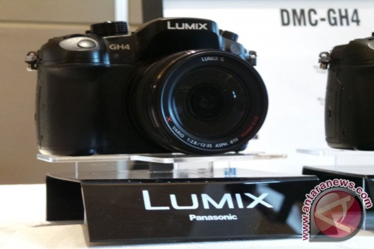 Lumix DMC-GH4 tawarkan hasil foto dan video jernih