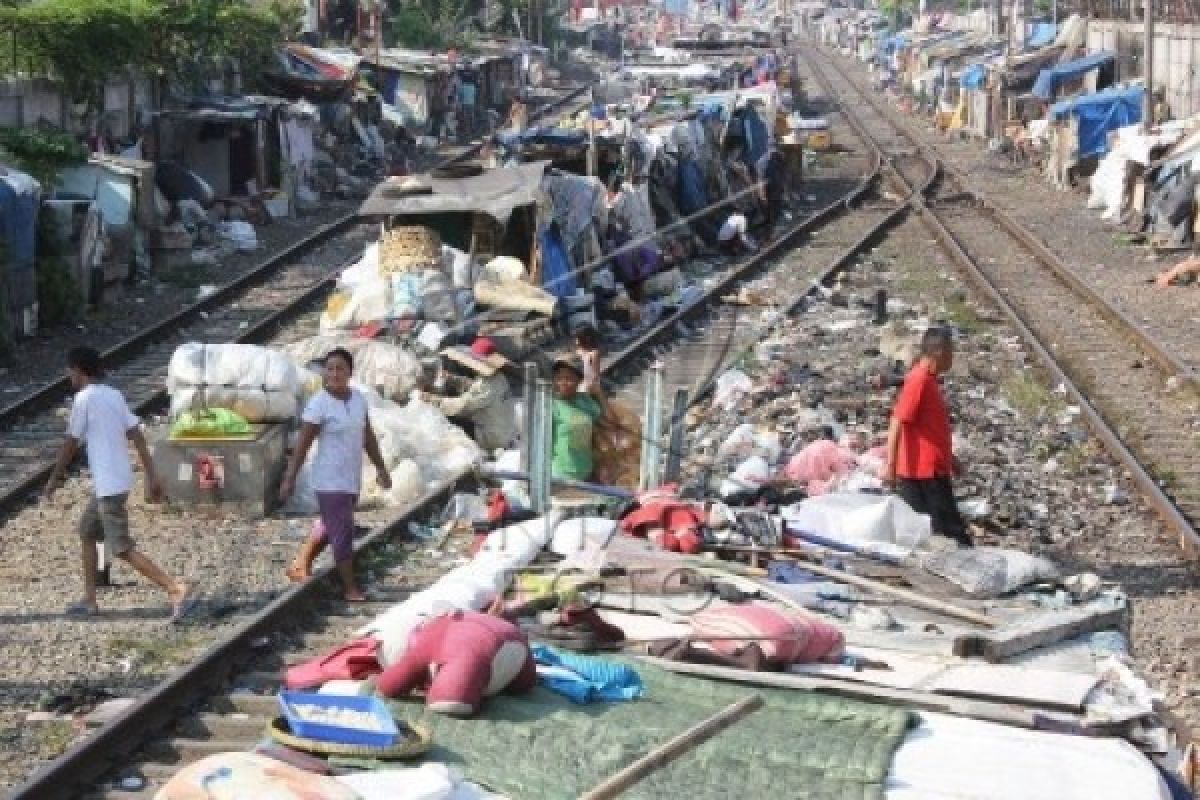 Jumlah Penduduk Miskin Sumbar Berkurang 11.997 Orang