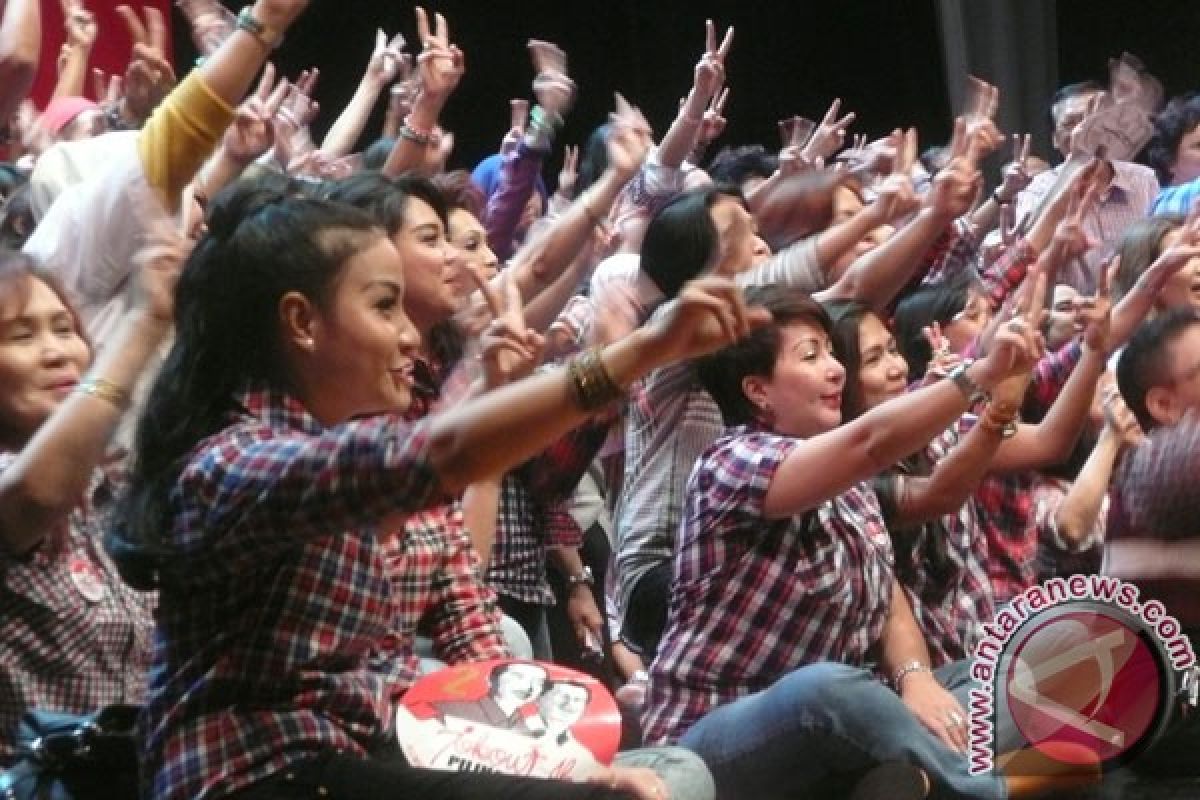 Diskusi "Peduli Pemimpin" gerakan nyata para artis dukung Jokowi-JK