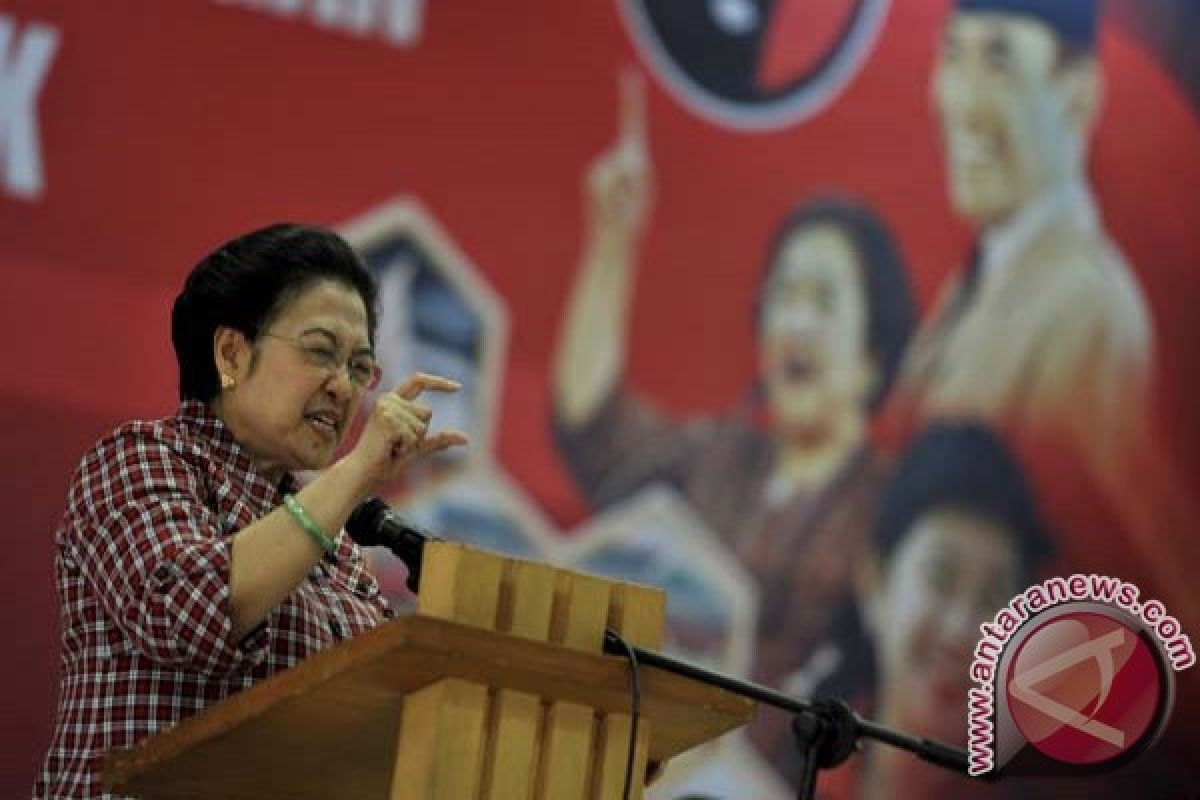 Megawati berikan arahan kepada calon pimpinan DPRD