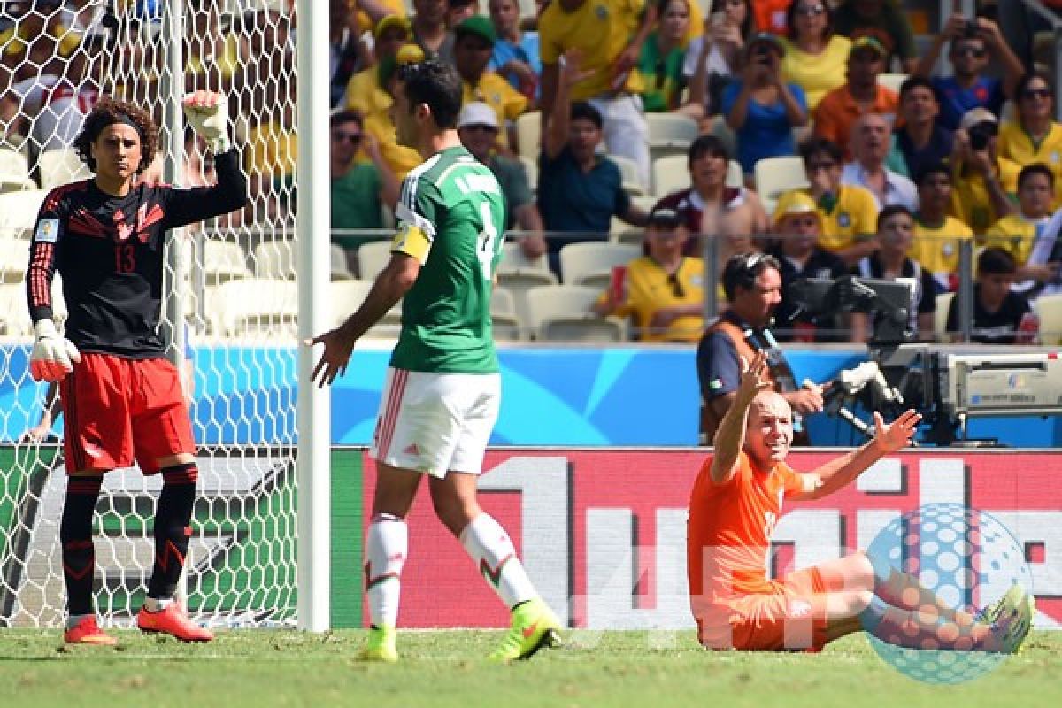 Kartu merahkan saja Robben jika "diving" lagi