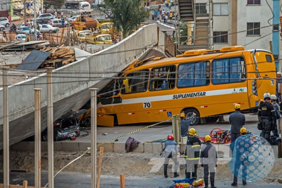 Jalan layang runtuh, Brasil berkabung