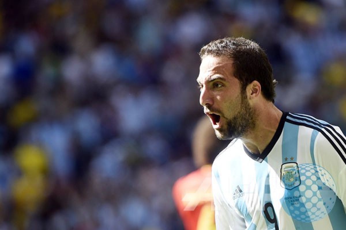 Higuain bawa Argentina menang 1-0 atas Jamaika