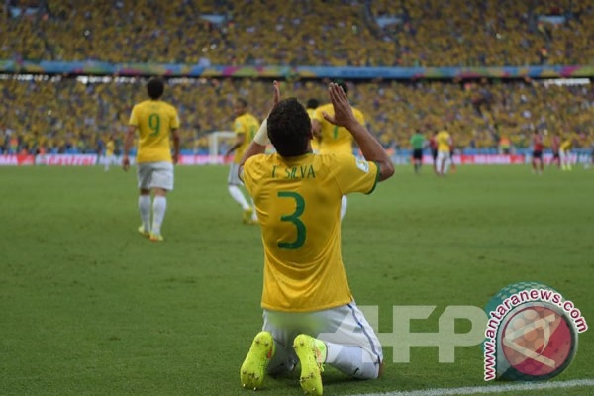 Brazil melaju ke 16 besar setelah kalahkan Serbia