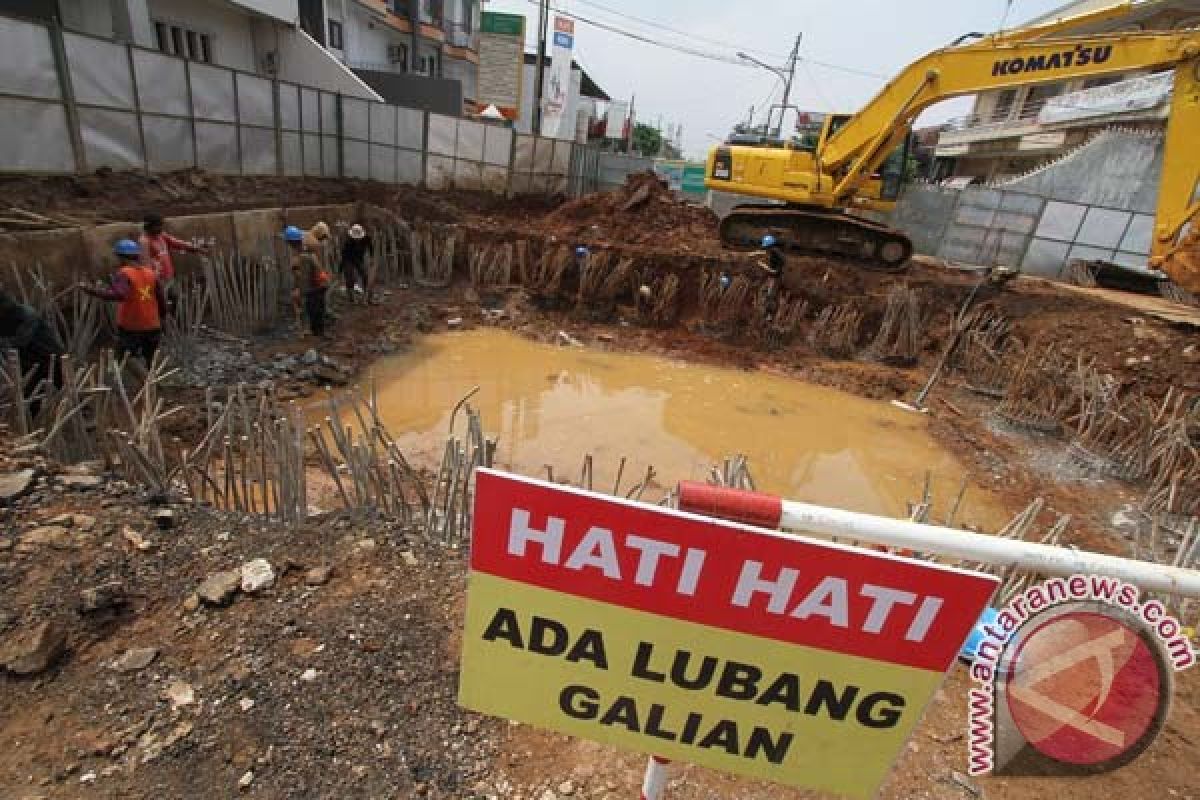 Jalan Otista 3 ditutup tiga bulan untuk konstruksi sudetan CIliwung