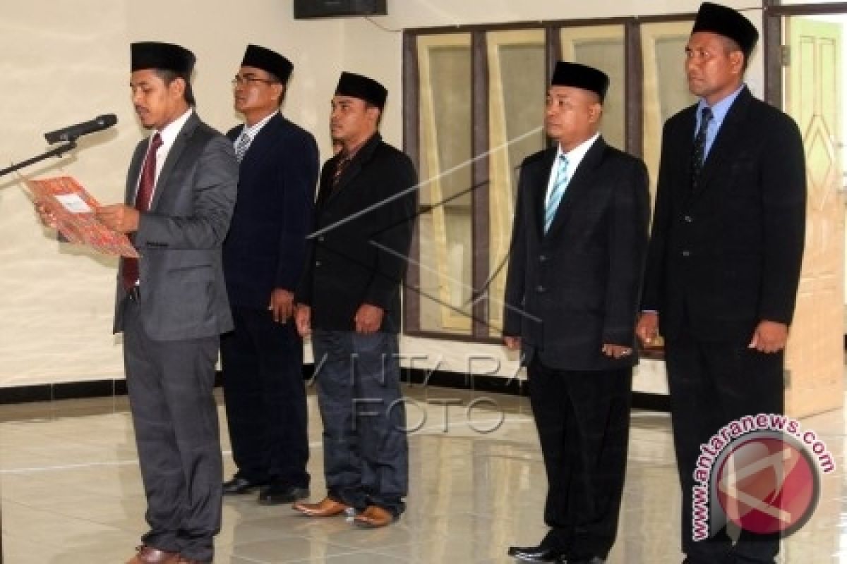 KPU Maluku Lantik Komisioner KPU Kota Tual