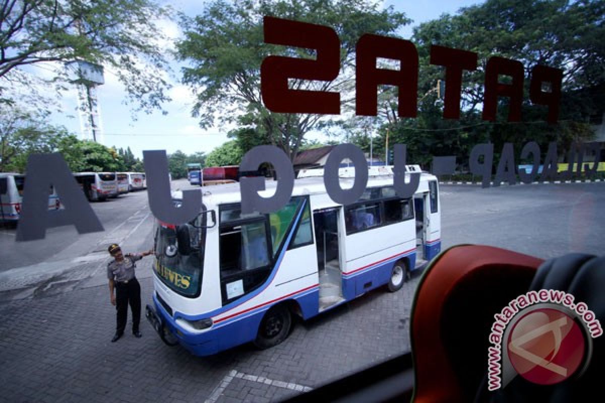 Pengecekan bus turunkan kecelakaan angkutan Lebaran