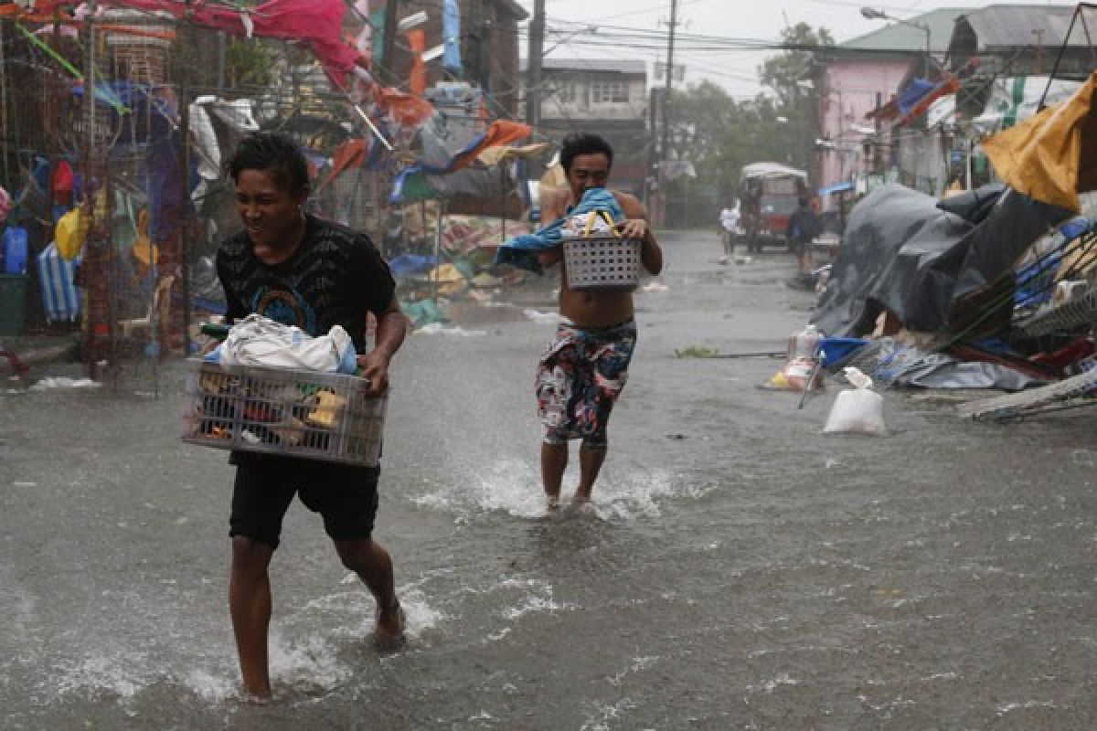 Jumlah korban jiwa akibat Topan Rammasun naik jadi 54