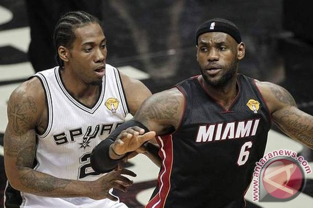 Kawhi Leonard tak jadi ke Piala Dunia Basket