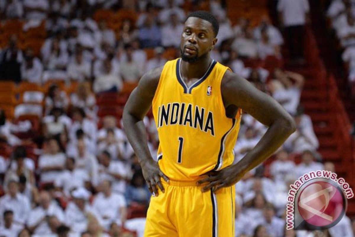 Lance Stephenson ke Charlotte Hornets