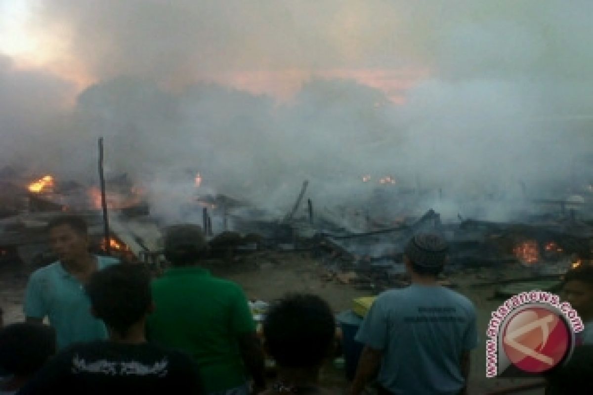 Puluhan rumah warga Palembang hangus terbakar