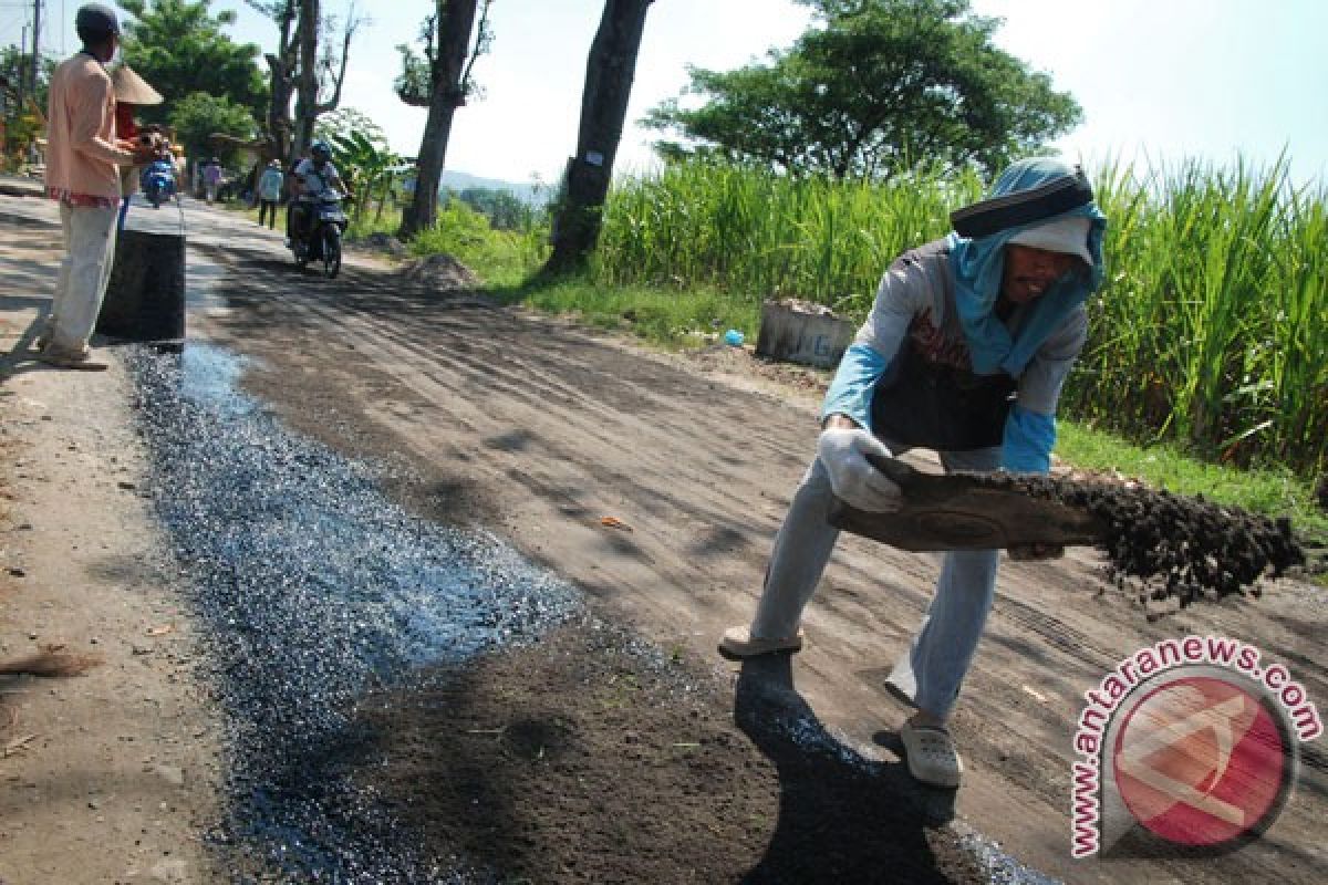 DPU Gunung Kidul hentikan proyek jelan H-7