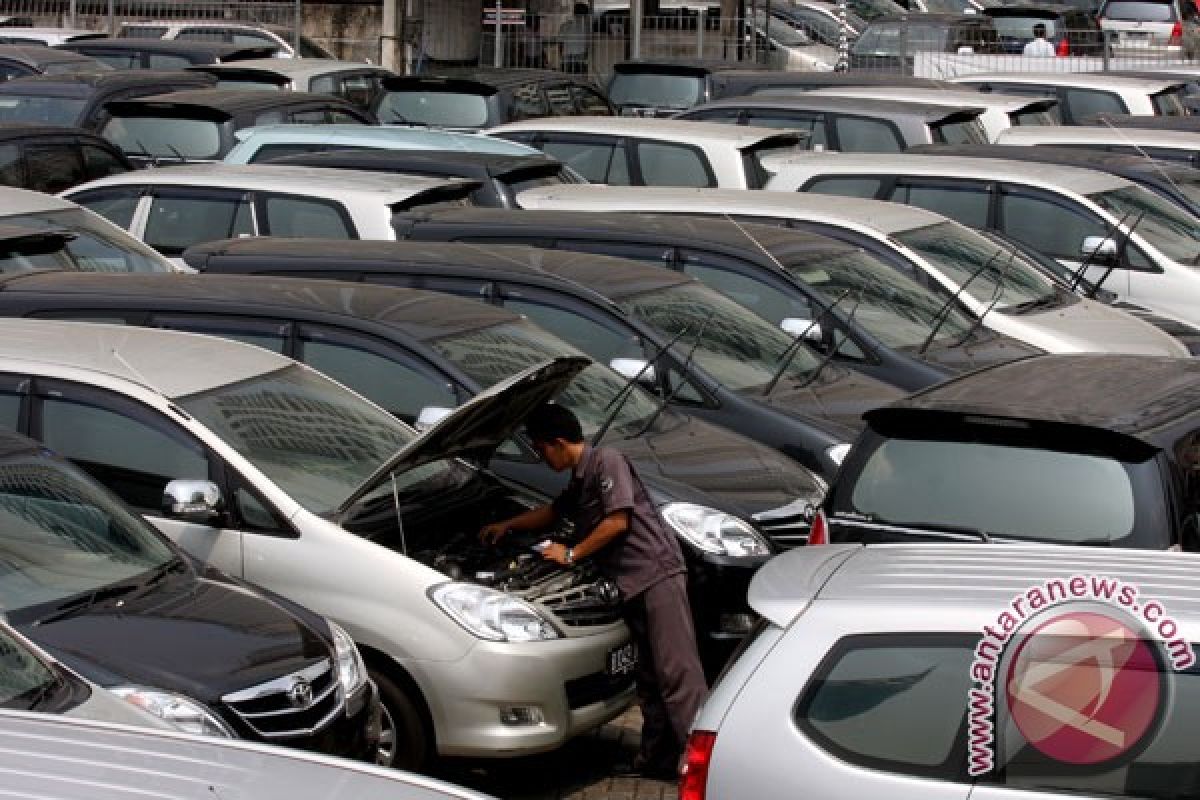 Pemilik jasa sewa mobil kebajiran pesanan tamu Presiden