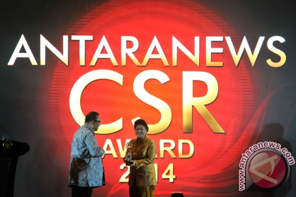 LKBN ANTARA  anugerahi Ani Yudhoyono Tokoh Peduli Peningkatan Kecerdasan Anak