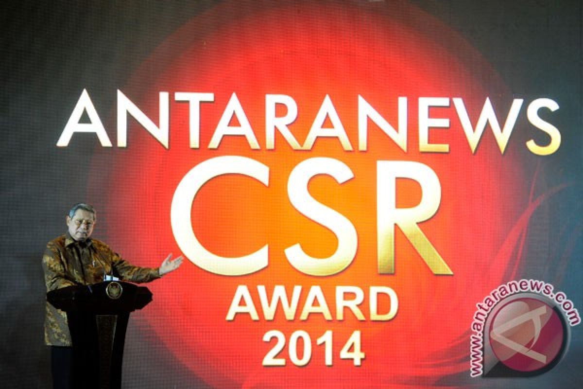 LKBN ANTARA  Serahkan  Penghargaan Antaranews CSR Award
