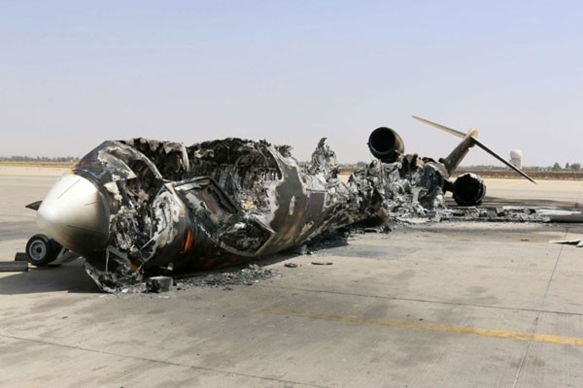 Koalisi milisi Libya rebut bandara Tripoli