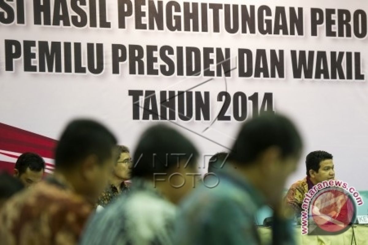Saksi Prabowo-Hatta Walk Out Rekapitulasi Pilpres