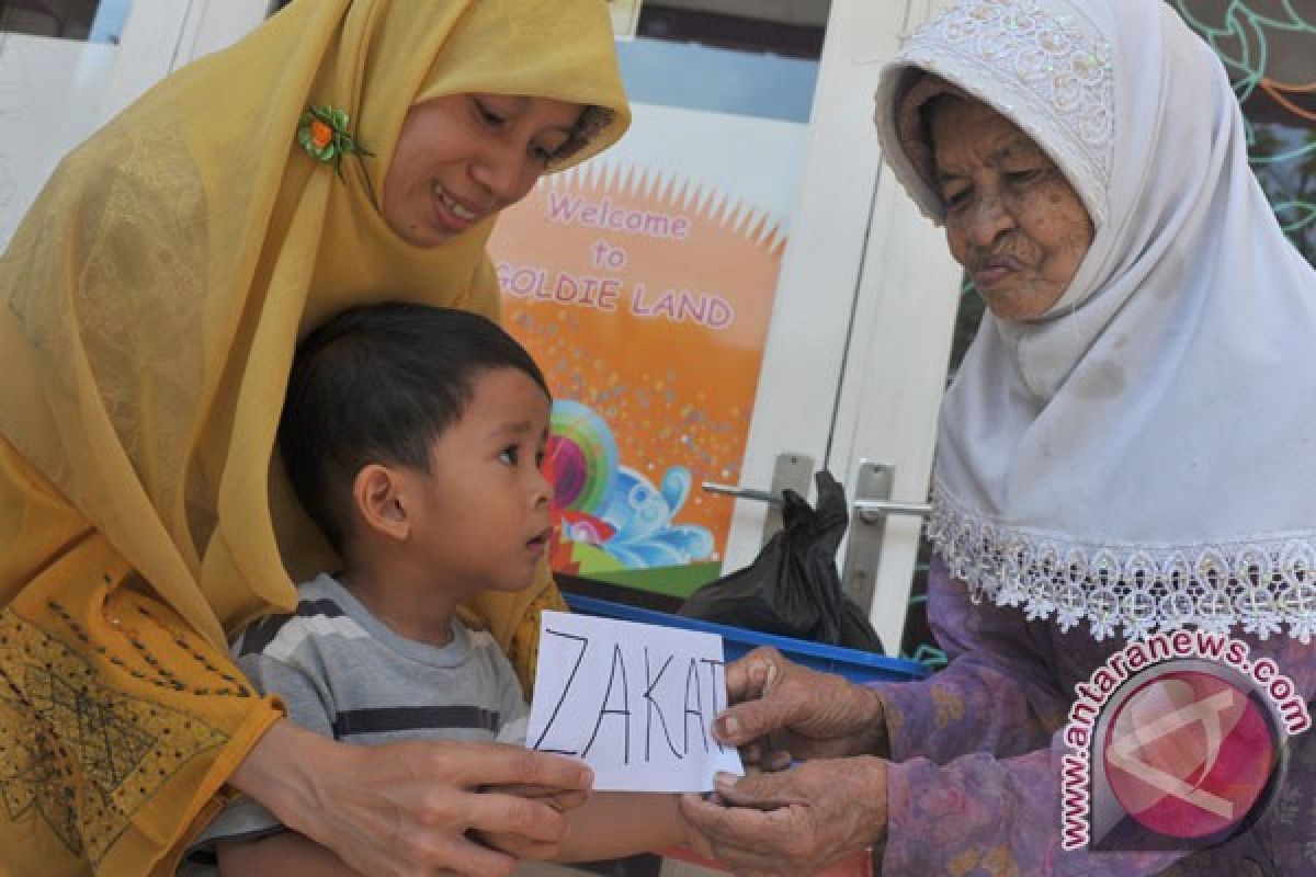 Memuliakan Perempuan