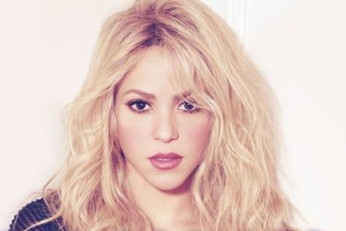 Shakira Pecahkan Rekor Fanspage Jumlah Like Terbanyak di Facebook