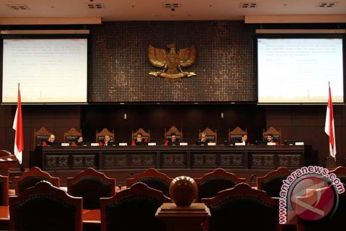 Tim Prabowo-Hatta daftar gugatan ke MK besok