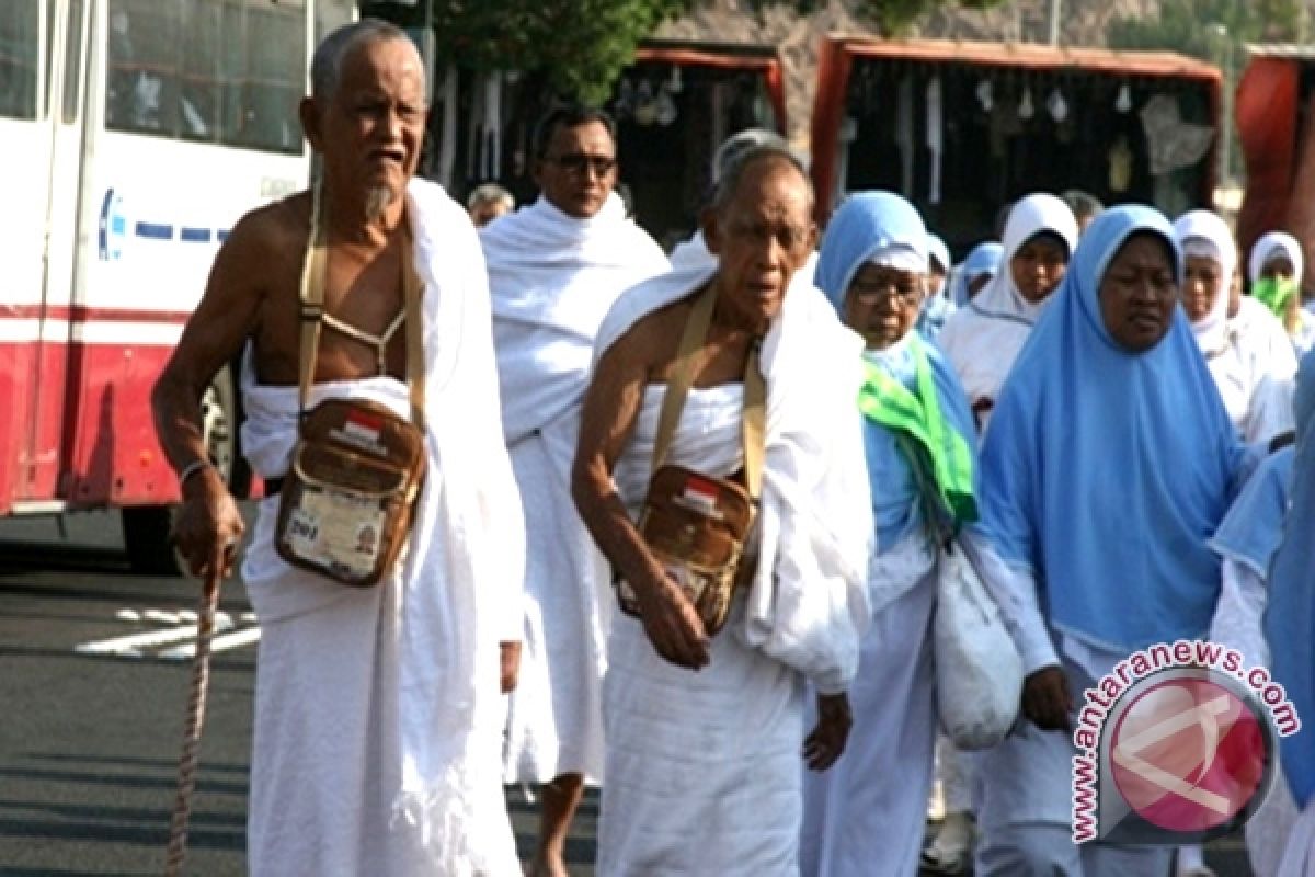 Jemaah Calon Haji Kotabaru Masuk Kloter Sembilan