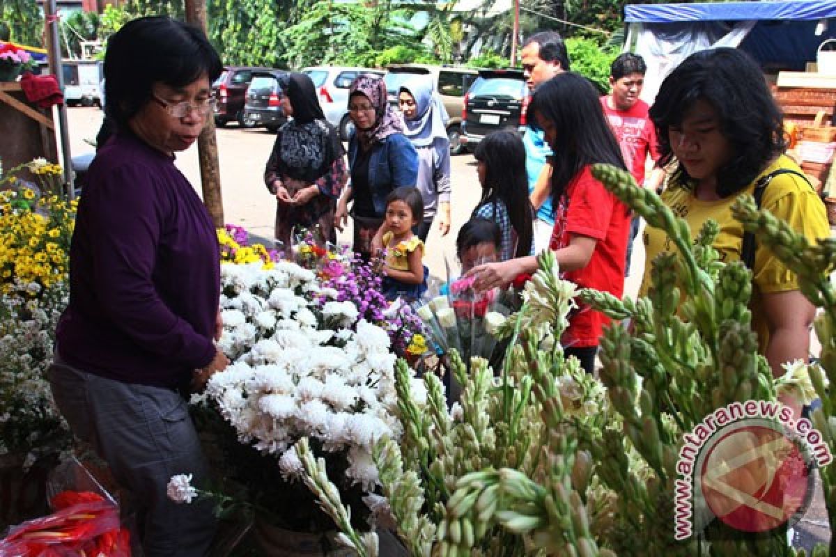 Penjual bunga sedap malam bermunculan menjelang Lebaran