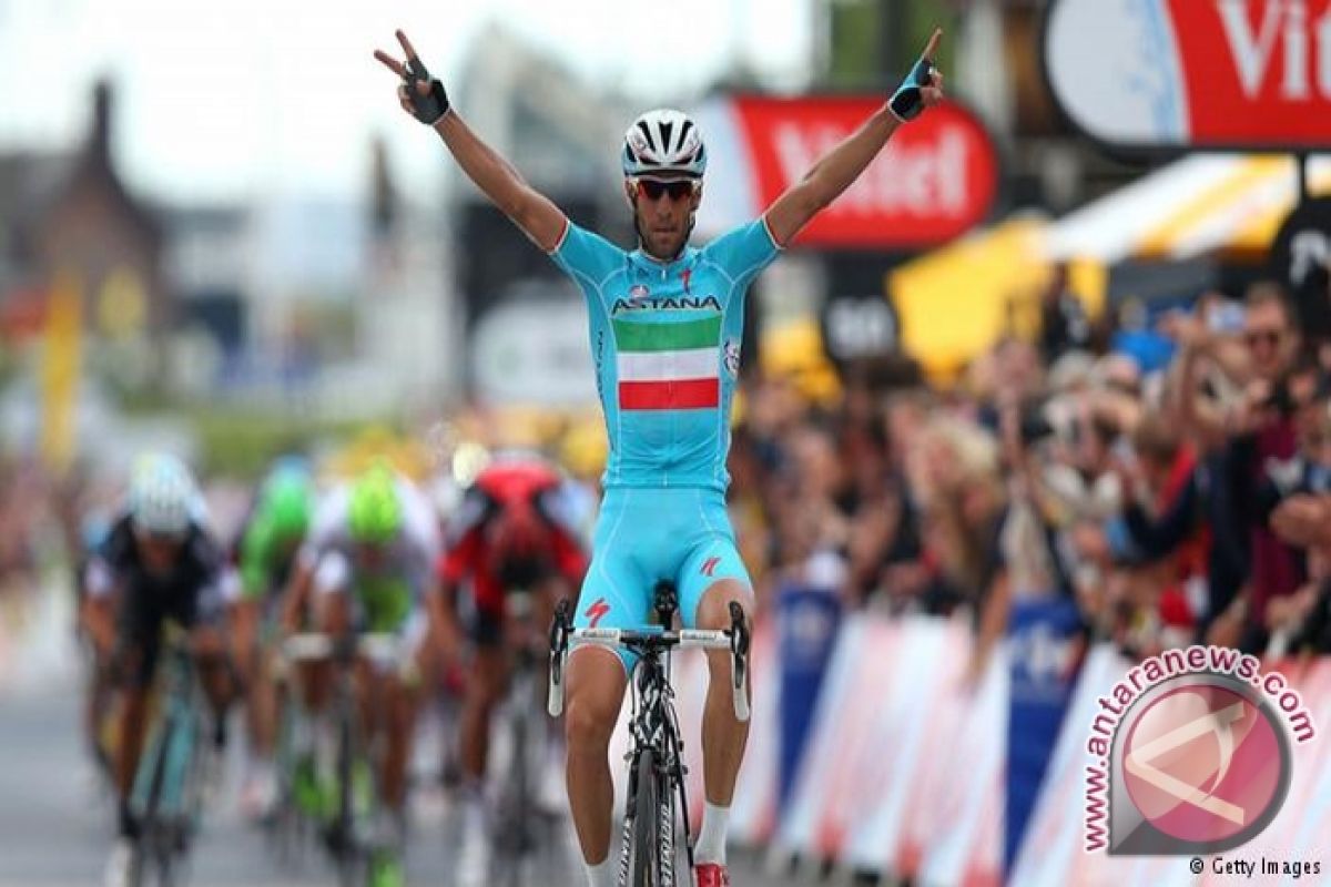 Nibali menuju gelar juara Tour de France