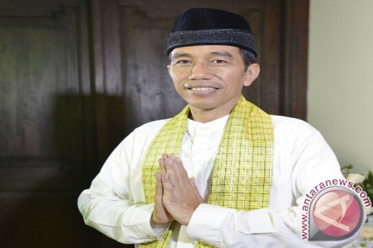 Halal bilhalal Jokowi dipenuhi warga Solo