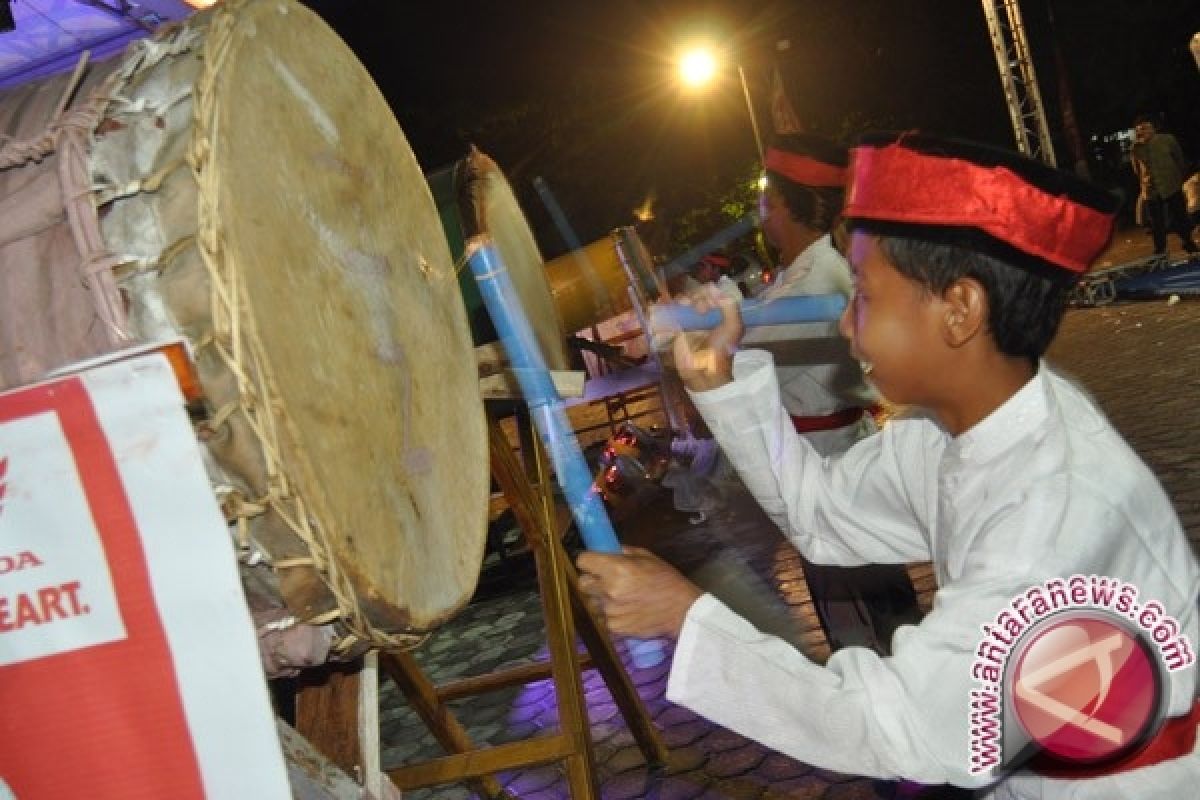 Festival Bedug Tarik Perhatian 1.000 Warga Kotim