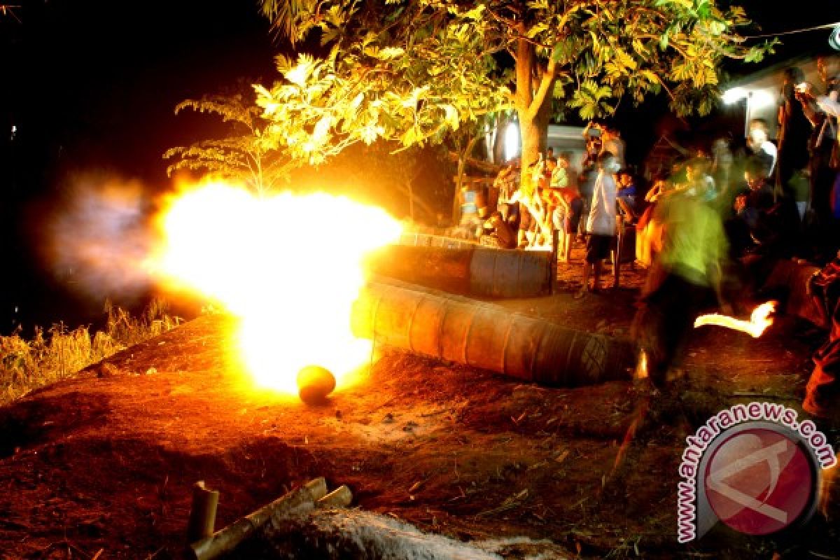 Festival Meriam Karbit Aceh