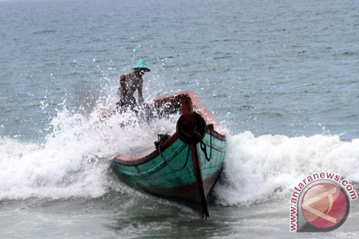 Harga ikan naik 100 persen akibat cuaca buruk