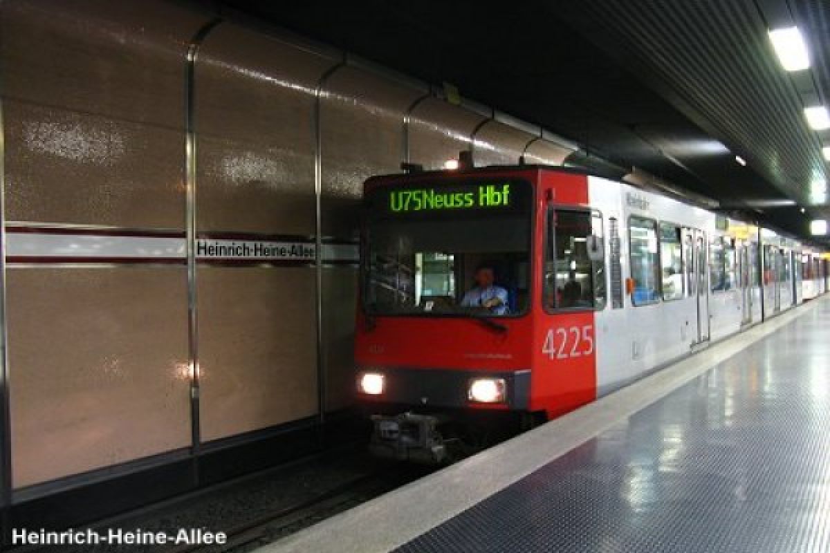 Chemical accident in Dusseldorf subway station