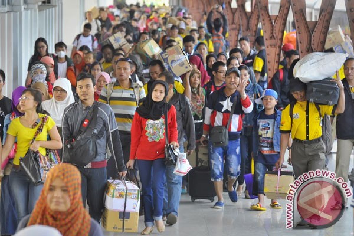 Setelah Lebaran, stasiun Senen berangkatkan ribuan pemudik