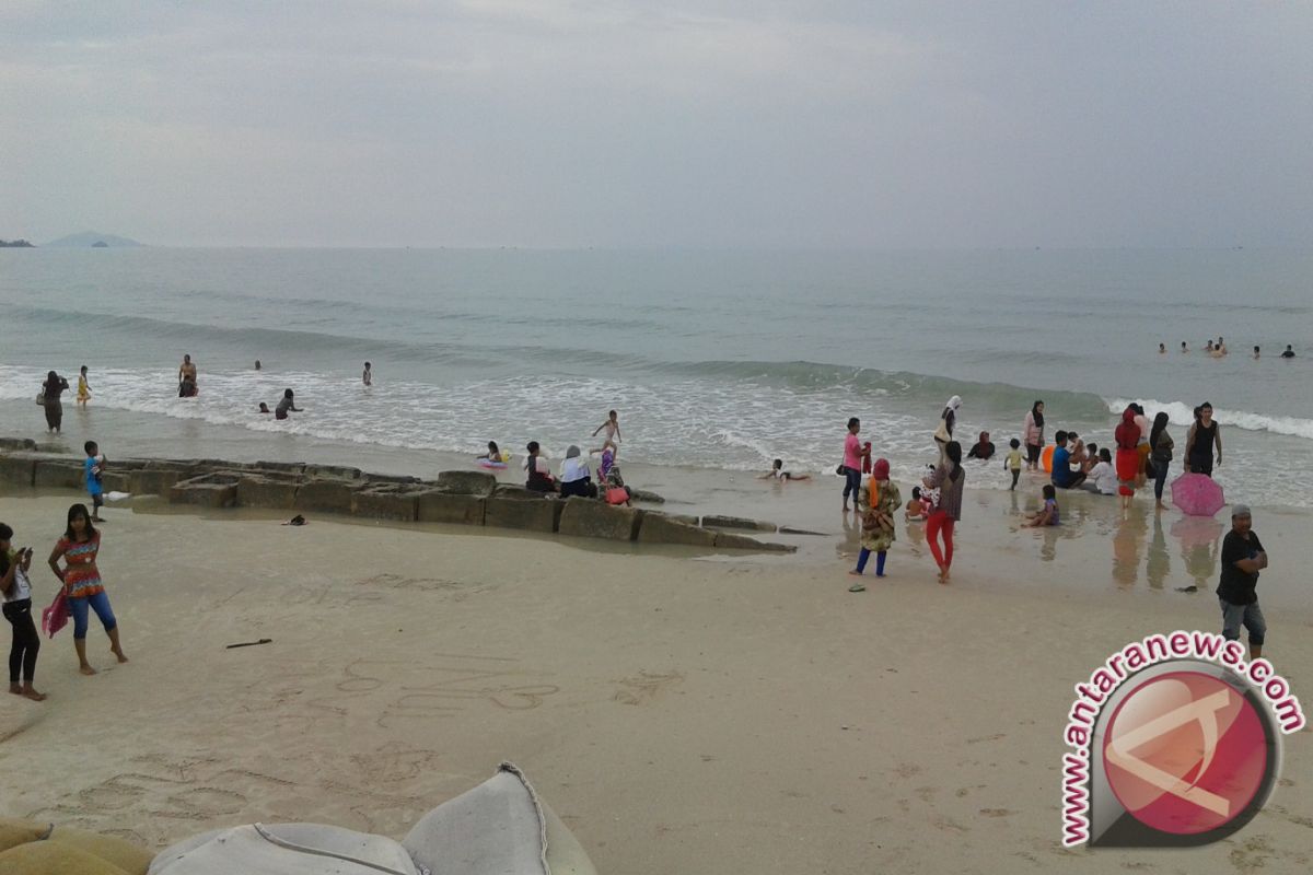 BMKG: pasang air laut di pesisir pantai Babel normal