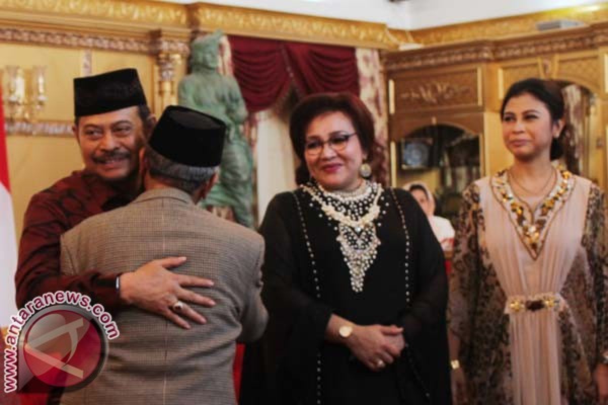 Idul Fitri - Gubernur Sulsel Gelar "Open House" di Rujab 