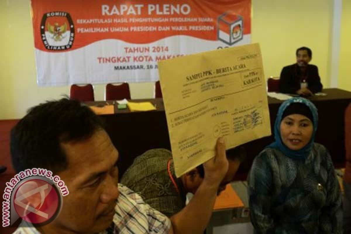 Pilpres - KPU Makassar Rampungkan Rekapitulasi Suara 