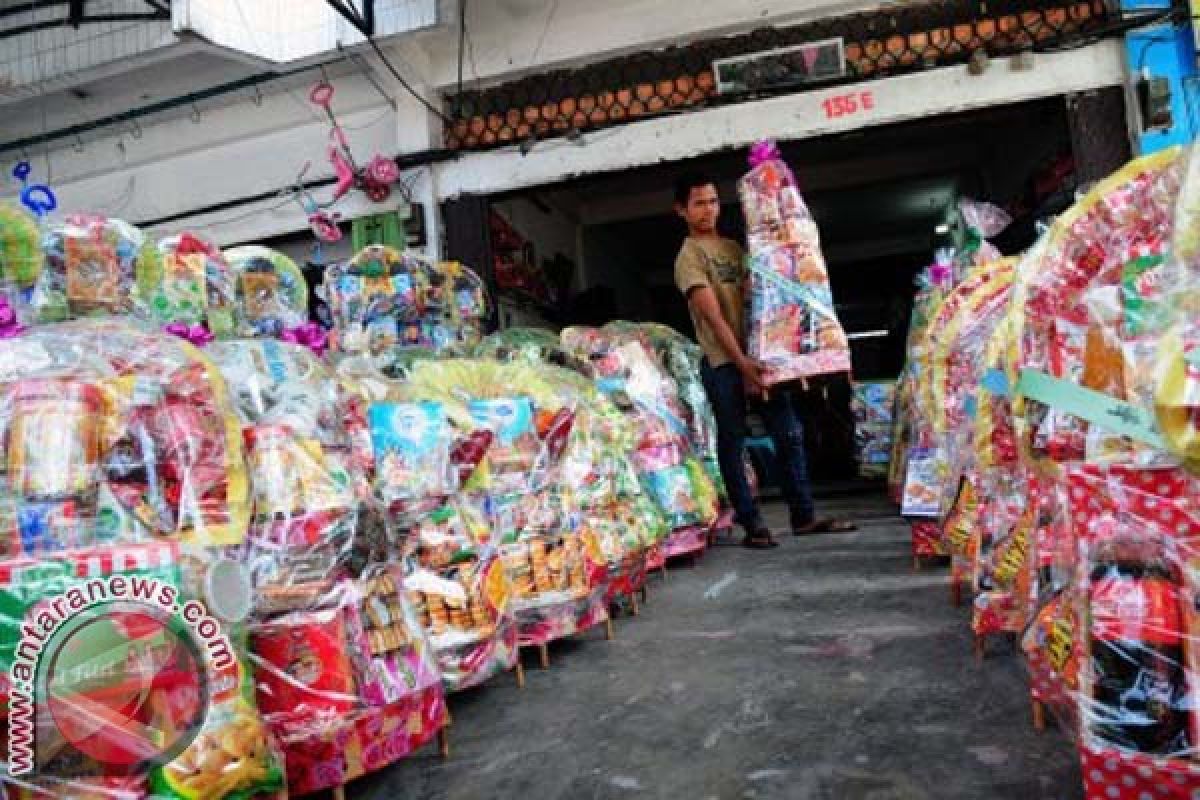 Toko Parsel di Makassar Banjir Pesanan 