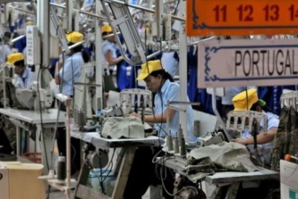 Indonesia's Sritex workers urged to trust govt in crisis resolution