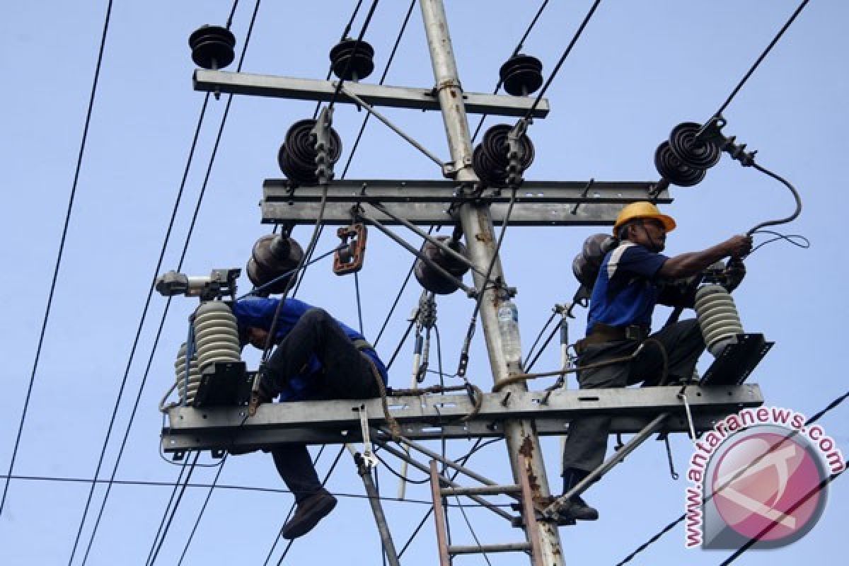Tegangan Listrik Melonjak, Peralatan Elektronik Rusak