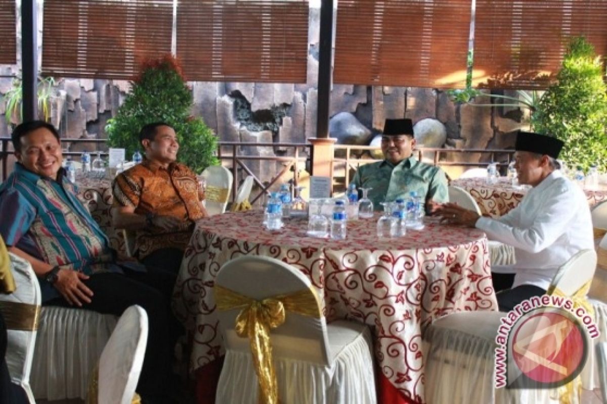  Ketua DPRD Kaltim Gelar Open House