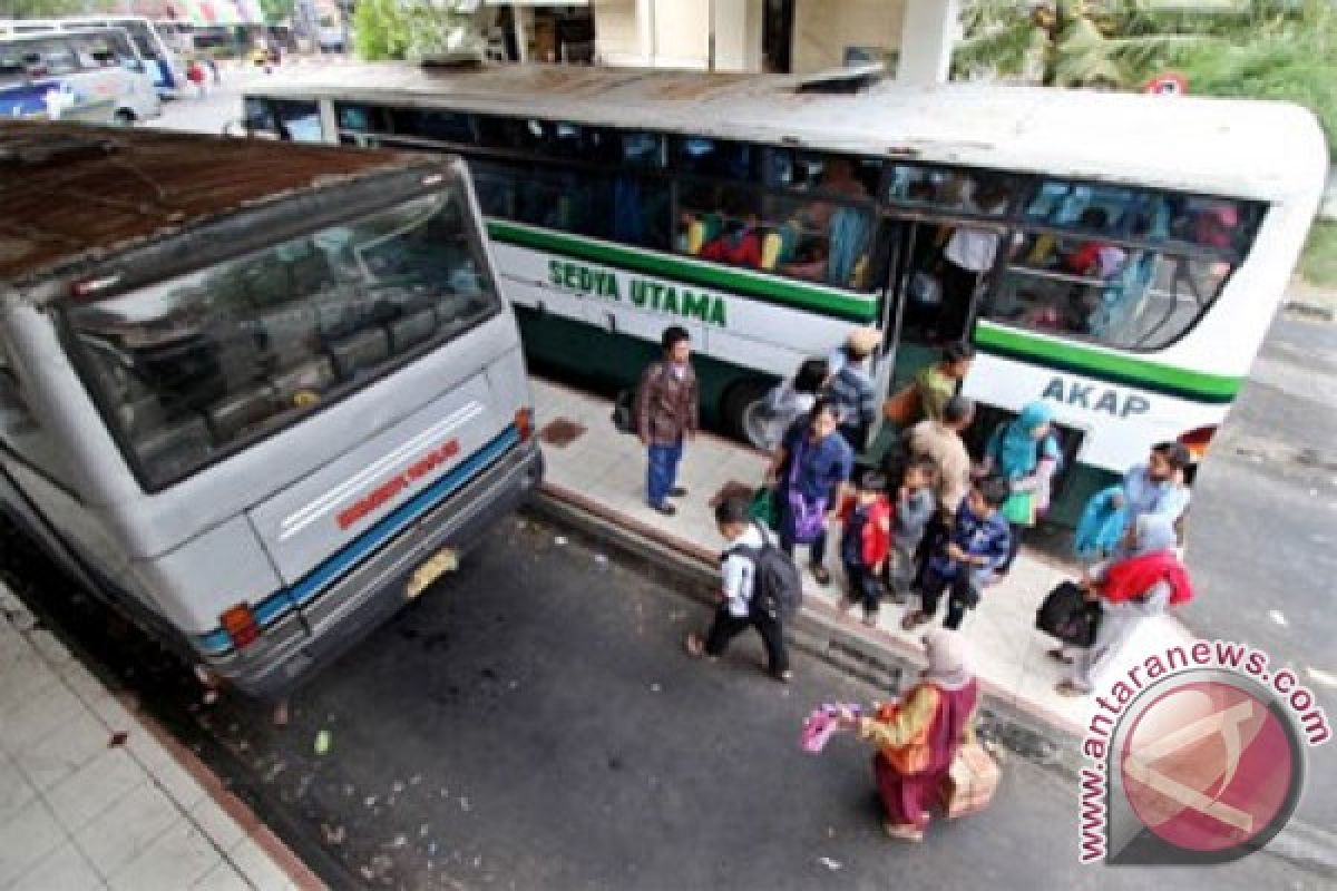 Bus terlambat empat jam masuk terminal Yogyakarta