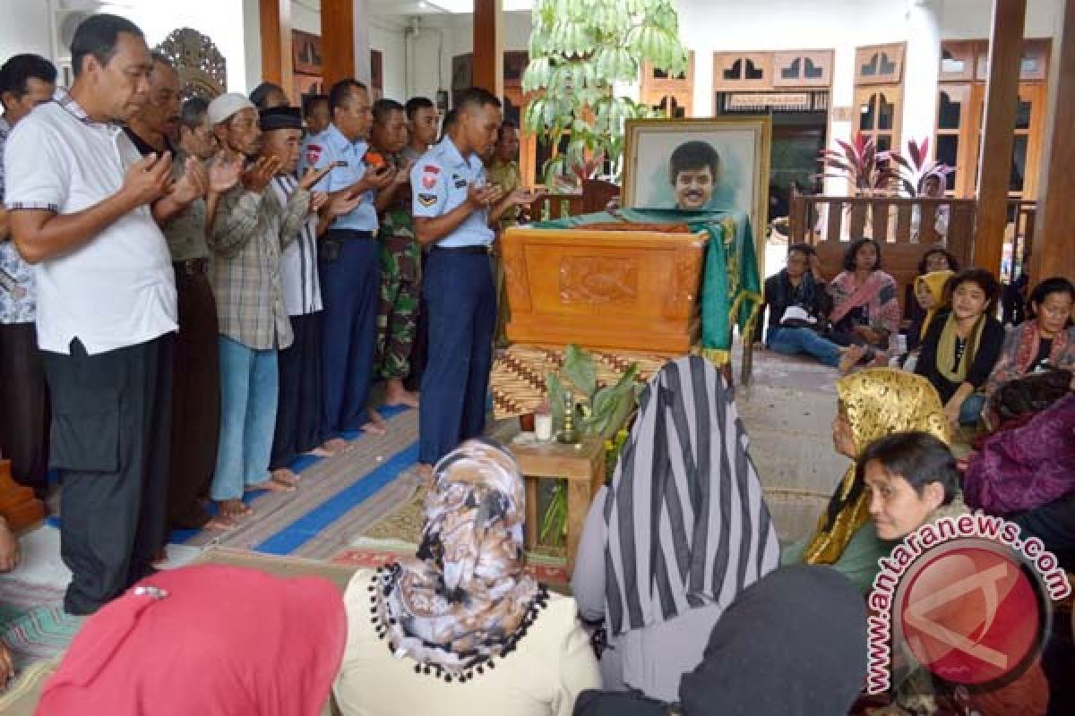 Sebelum meninggal Mamiek minta pulang kampung