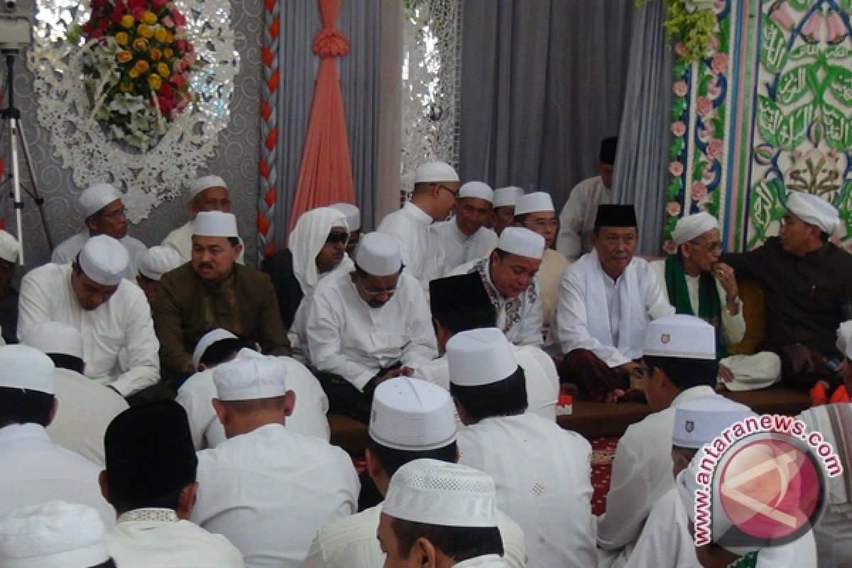 Ribuan Jamaah Hadiri Haul Datu Kelampaian Martapura