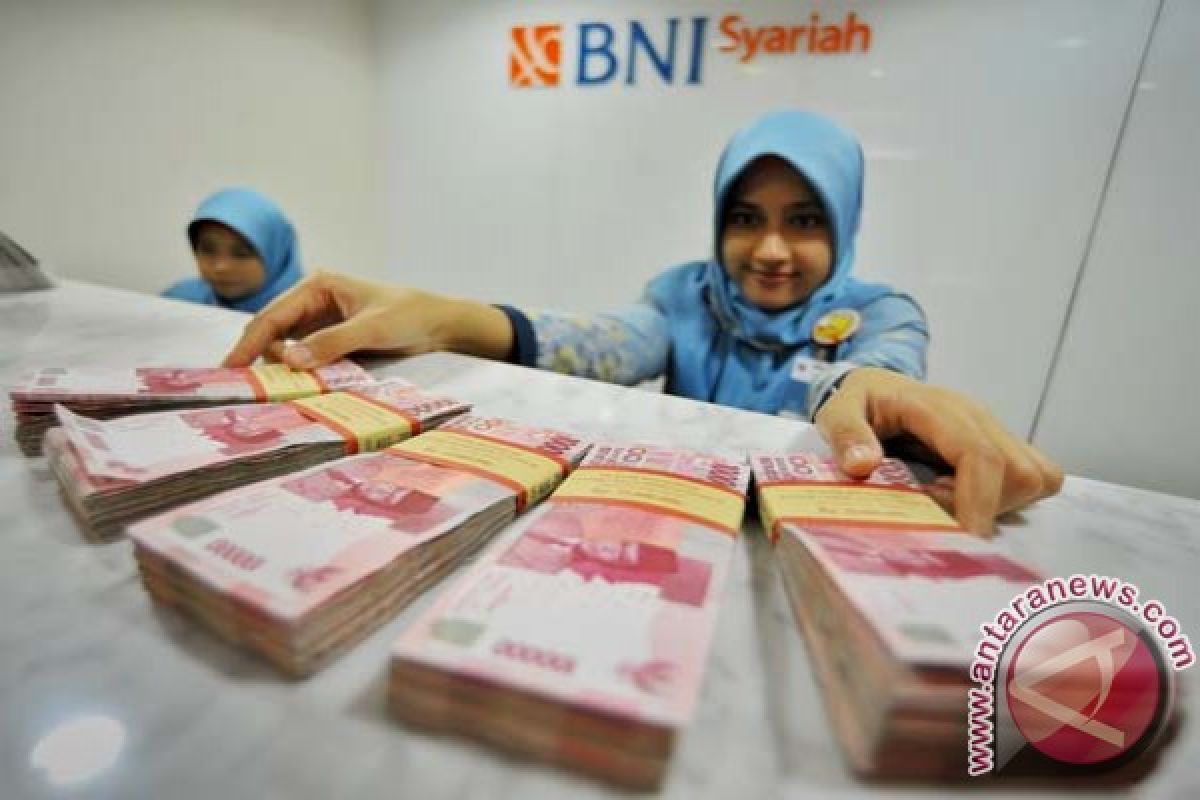 Rupiah Jumat pagi menguat Rp11.649