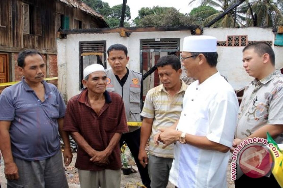 Pemkab Muba bantu korban kebakaran di Ulak Paceh