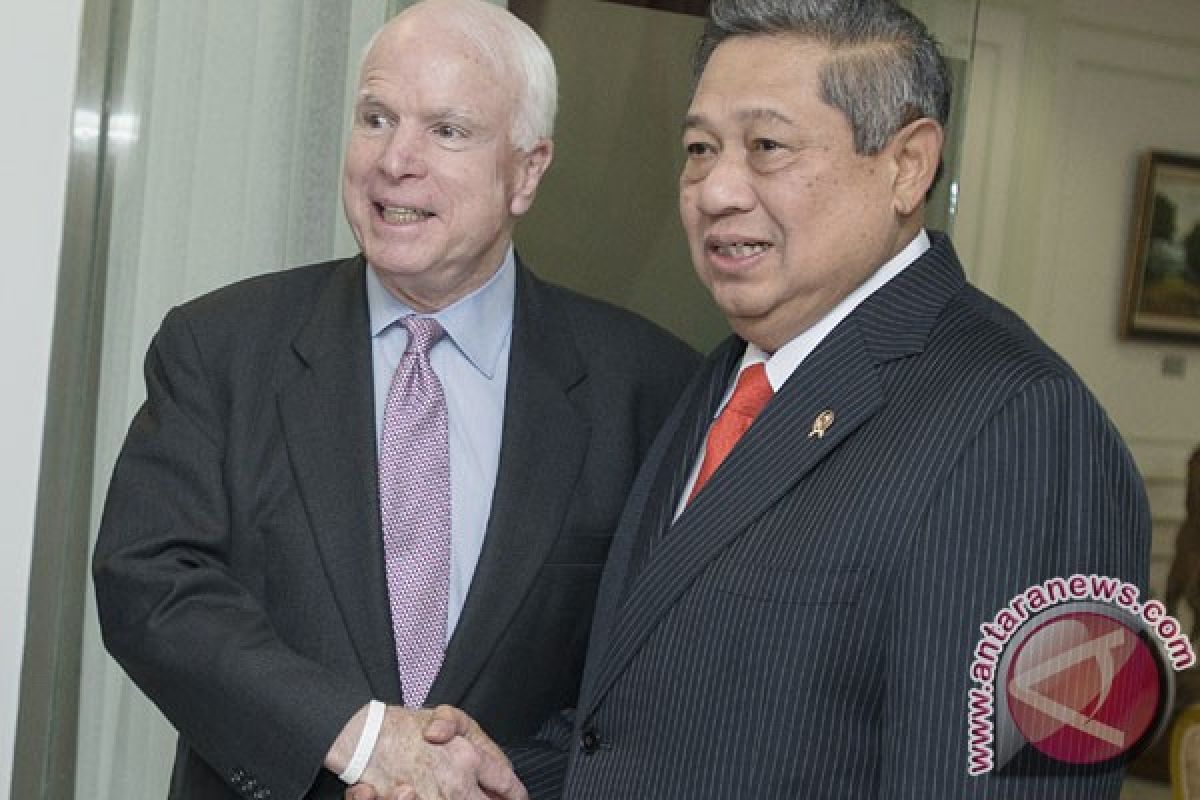 President Yudhoyono, us senator mccain discuss ISIS