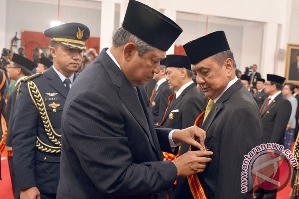 Menperin terima Bintang Mahaputera dari presiden