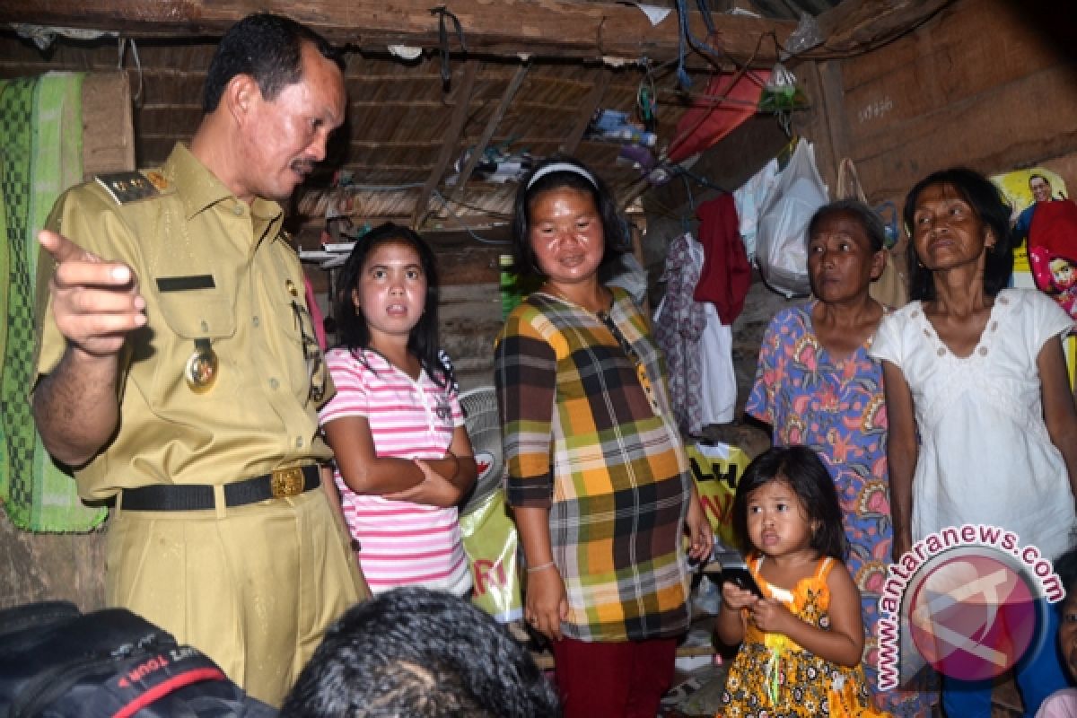 Pemkot Palembang bedah rumah keluarga tidak mampu