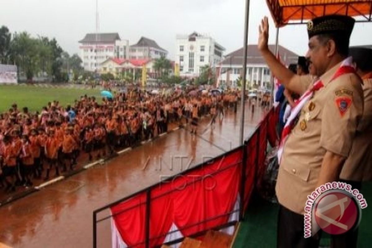 Wali Kota Ambon Terima Dharma Bhakti Pramuka