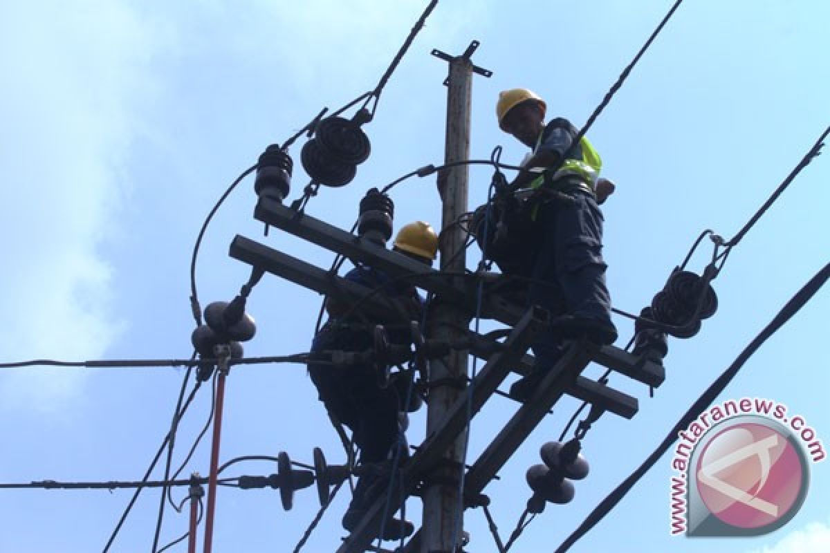 Empat anggota LSM diduga peras petugas PLN